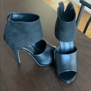 Black Apt 9 Heels